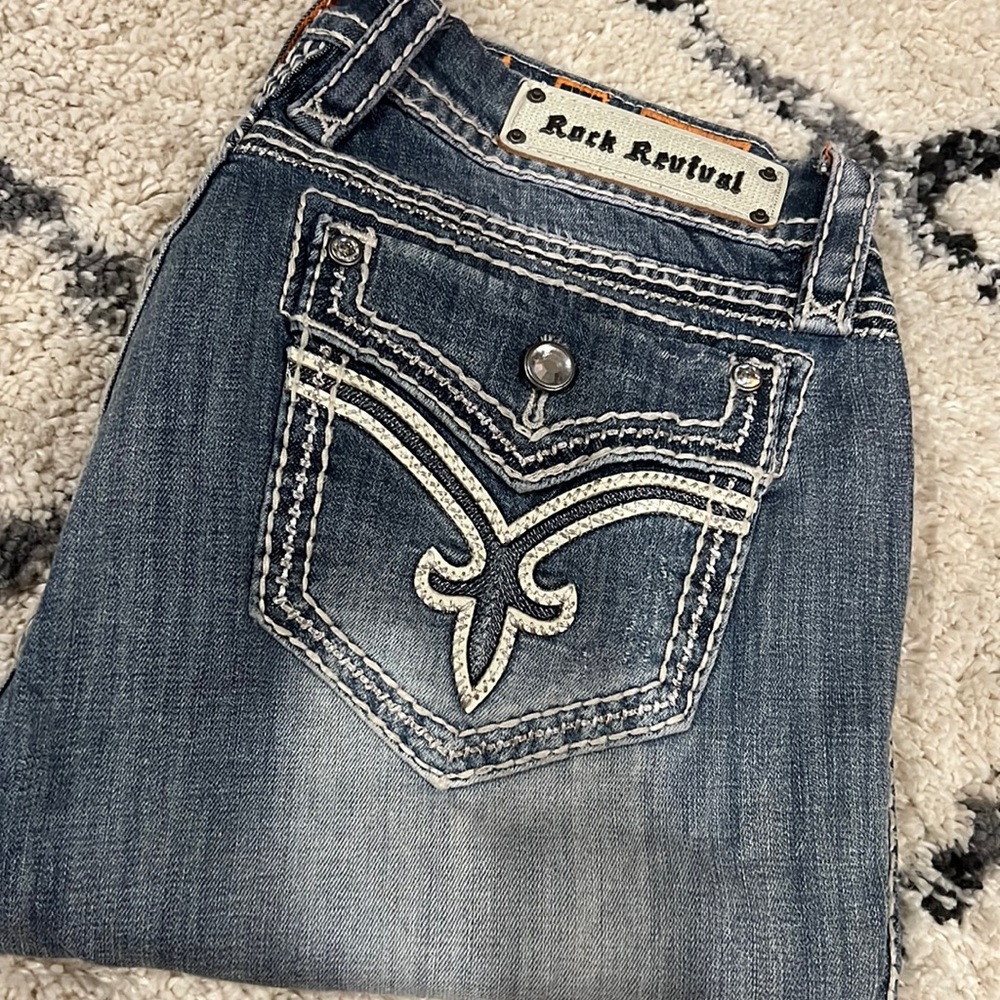 Womens Rock Rivival Jeans Size 33, Excellent Condition, Inseam 27 1/2